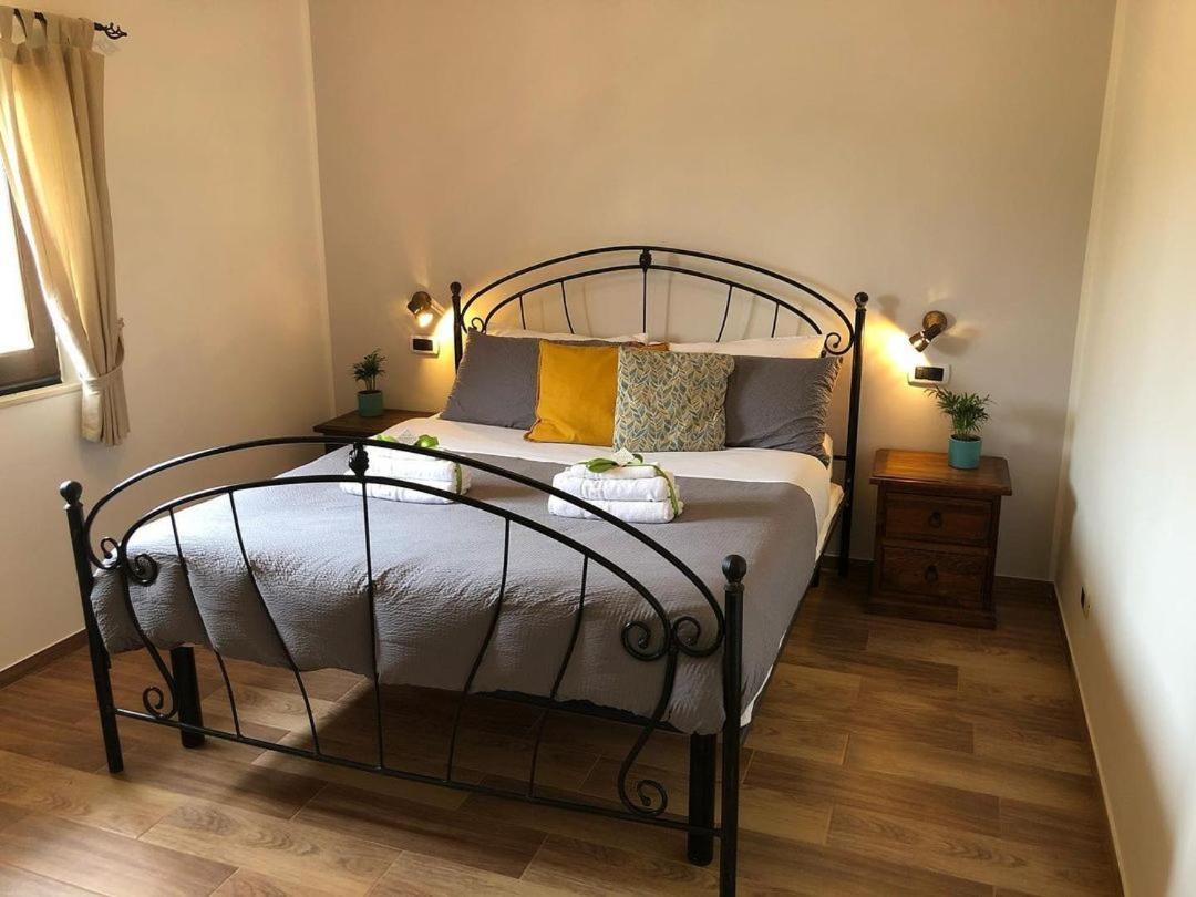 B&B Mandorla Amara Джоя-дель-Колле Экстерьер фото