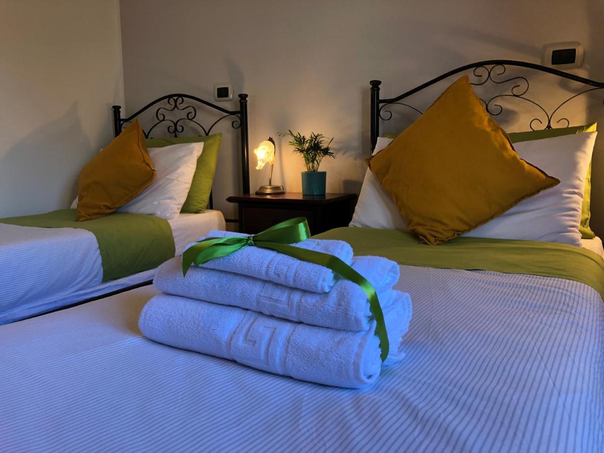 B&B Mandorla Amara Джоя-дель-Колле Экстерьер фото